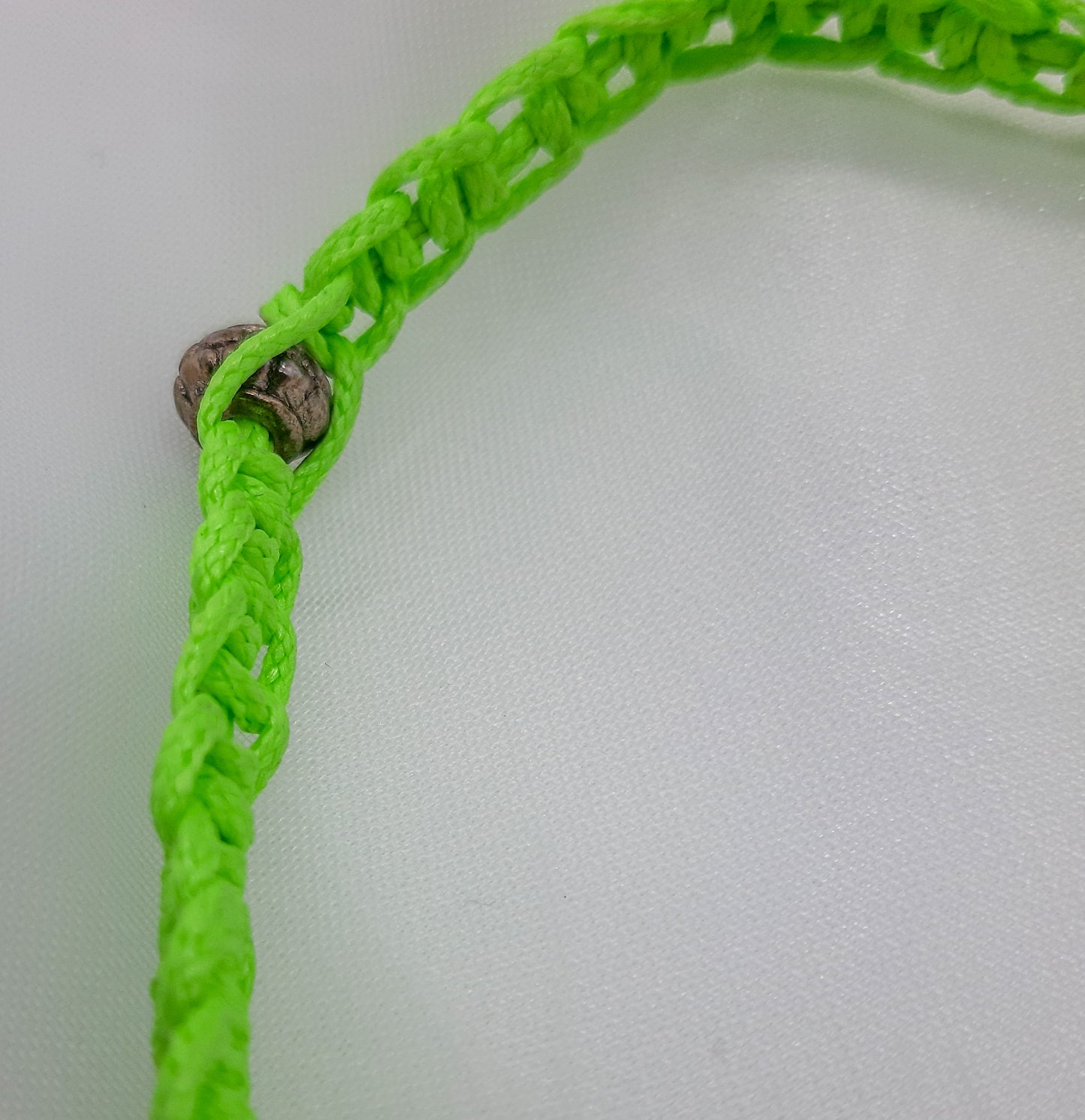 Armband geknüpft, neongrün