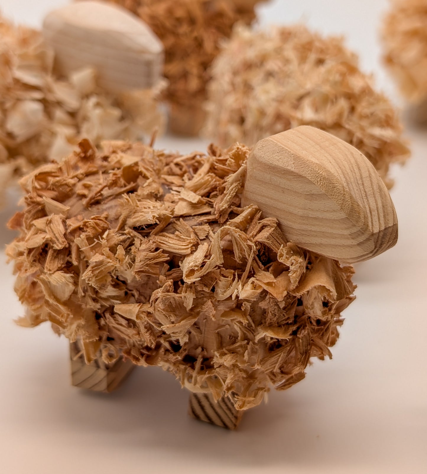 Deko-Schaf aus Holz