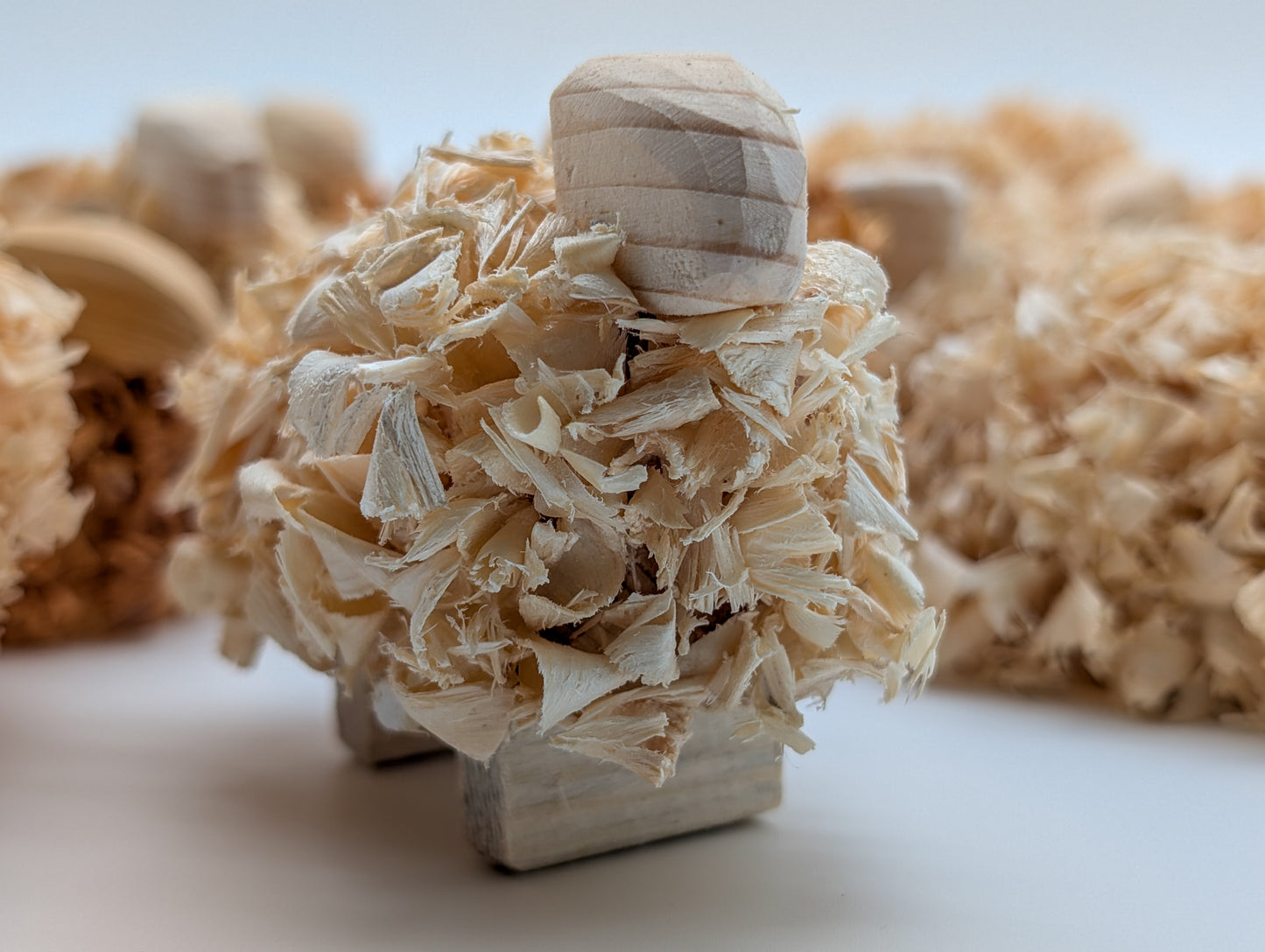 Deko-Schaf aus Holz